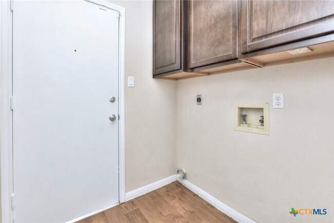 Building Photo - 2603 Remington Dr
