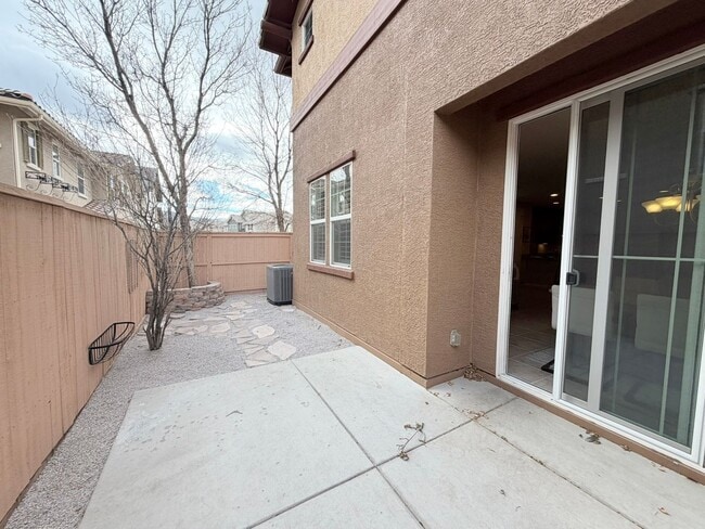 Building Photo - 1715 Dark Horse Rd