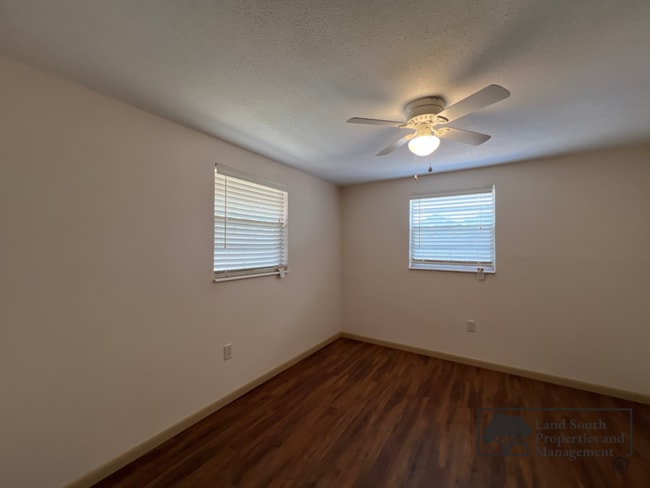 Building Photo - 2126 Smithfield Pl