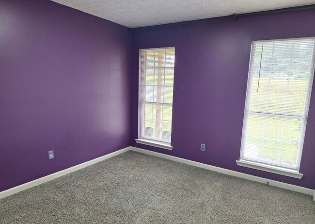 Building Photo - 7266 20th Ave