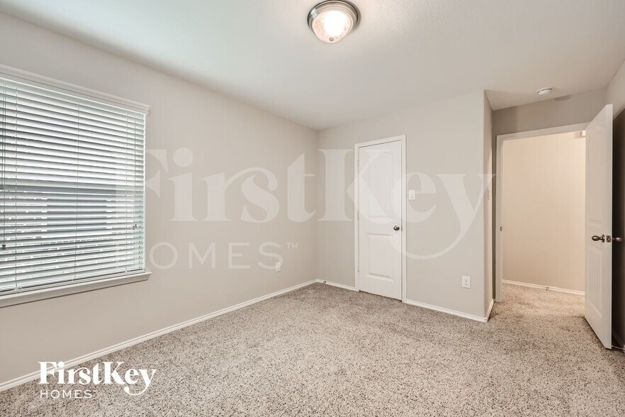 Building Photo - 14433 Serrano Ridge Rd