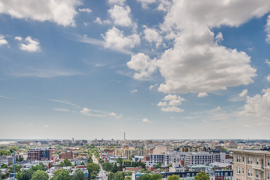 Rooftop view of DC - Highview and Castle Manor