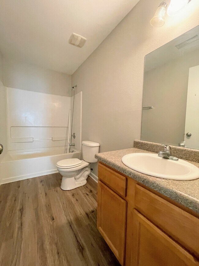 Building Photo - 30003 Westfield Dr