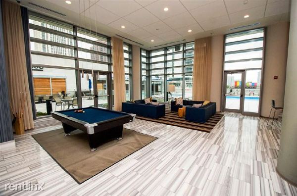 Primary Photo - 306 N Halsted St