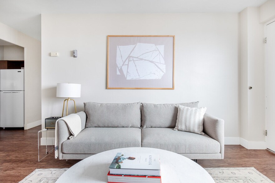 Building Photo - 1350 40th St