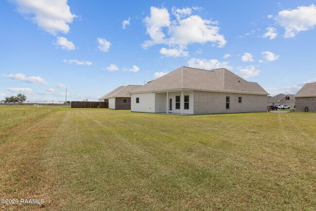 Building Photo - 106 Bejeweled Ave