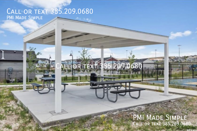 Building Photo - 1040 W Broadleaf Dr
