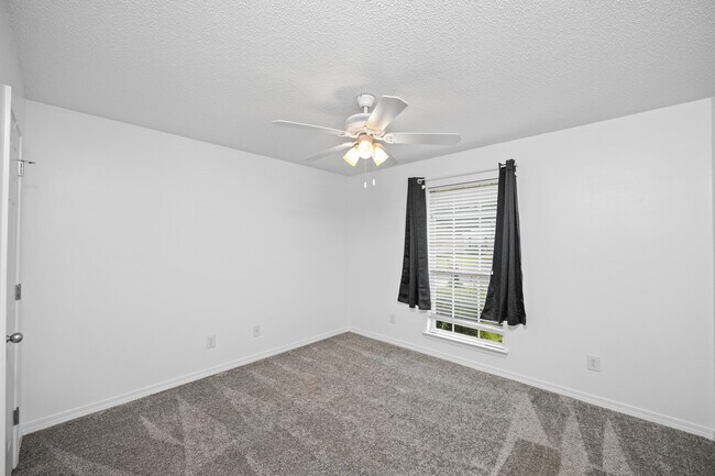 Building Photo - 7684 Avery Ln