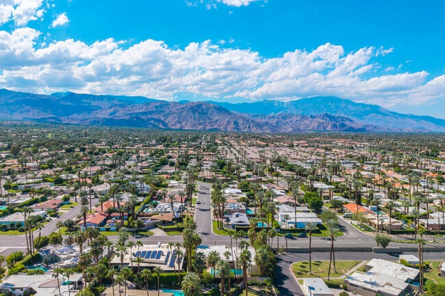 Building Photo - 45450 Rancho Palmeras Dr