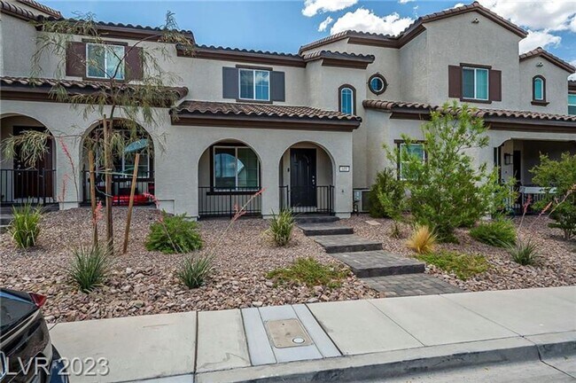Building Photo - Charming Retreat in 89011