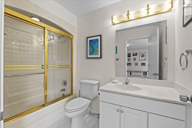 Building Photo - 3824 Gaines Dr