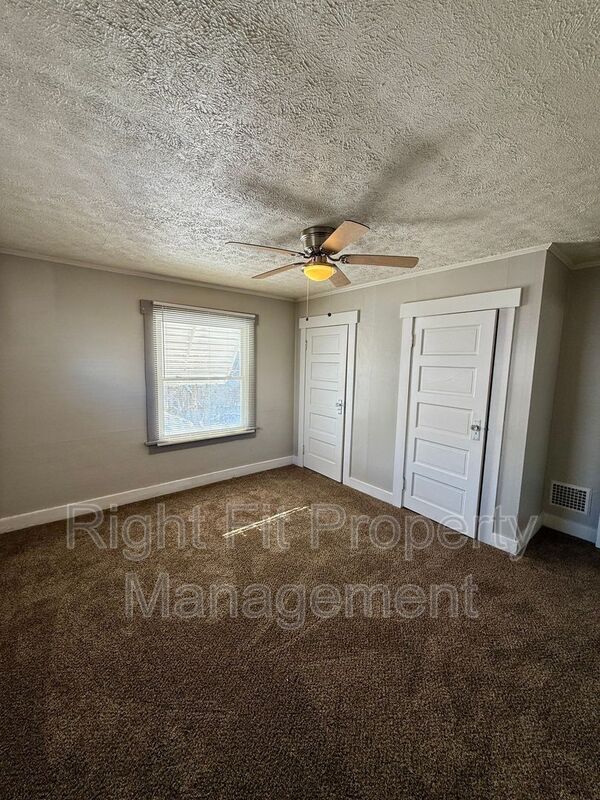 Building Photo - 255-257 Fountain Avenue