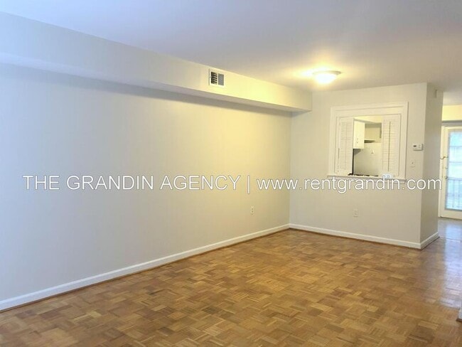 Building Photo - 1803 Grandin Rd SW