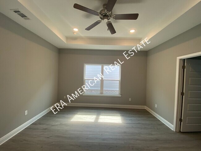 Building Photo - 953 Skylark Rd