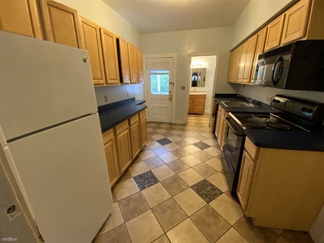 Building Photo - 7 br, 2 bath House - 516 Walnut St 516 Walnut
