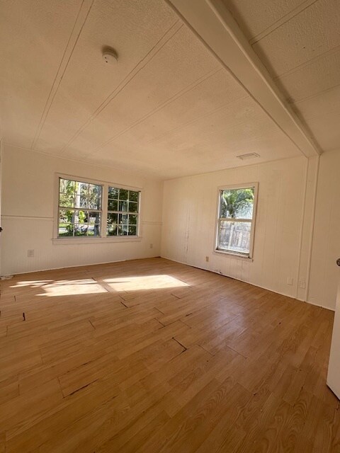 Building Photo - 11367 Redbud Ln