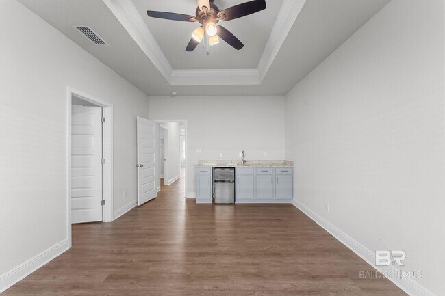 Building Photo - 21121 Yosemite Blvd