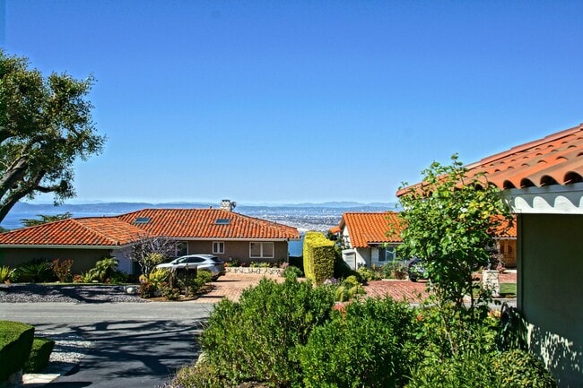 Building Photo - FULLY FURNISHED, CHARMING & AIRY, 4BR2BA MONTEMALAGA HILLTOP HOME W/ “QUEENS NECKLACE” VIEWS, 2-C...