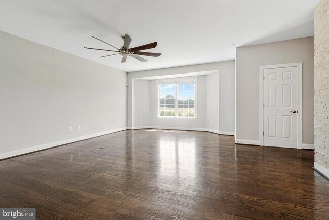 Building Photo - 947 Rye Dr