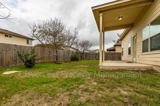 Building Photo - 2424 Dimmitt Dr