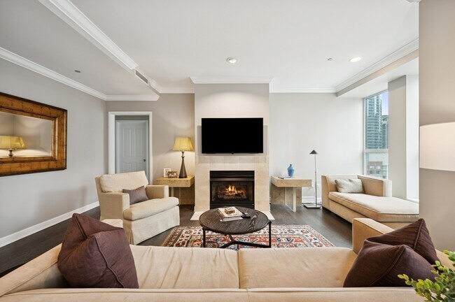 Building Photo - 415 E North Water St