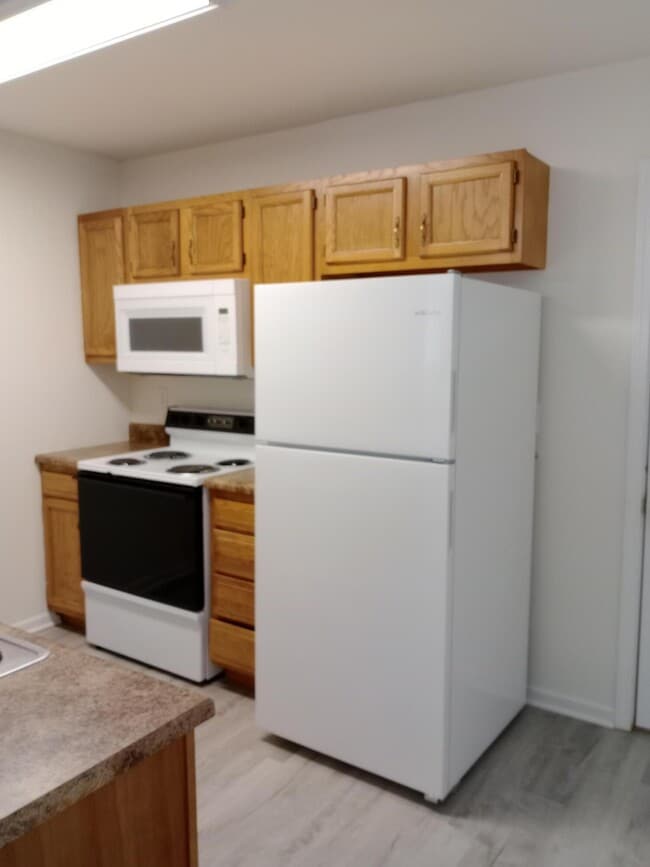 Building Photo - 5015 CARRIE RIDGE Dr