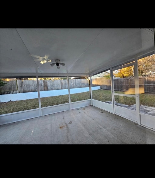 Building Photo - 1060 Dees Dr