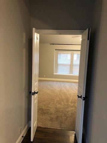 Building Photo - 960 Mangrove Dr