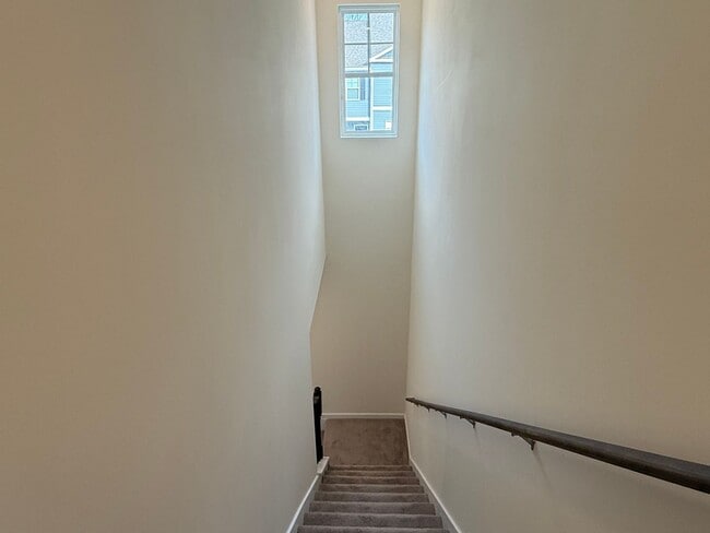 Building Photo - 3 Bedroom Condo Central Jonesborough