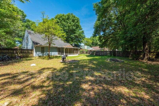 Building Photo - 4863 Kensington Ln