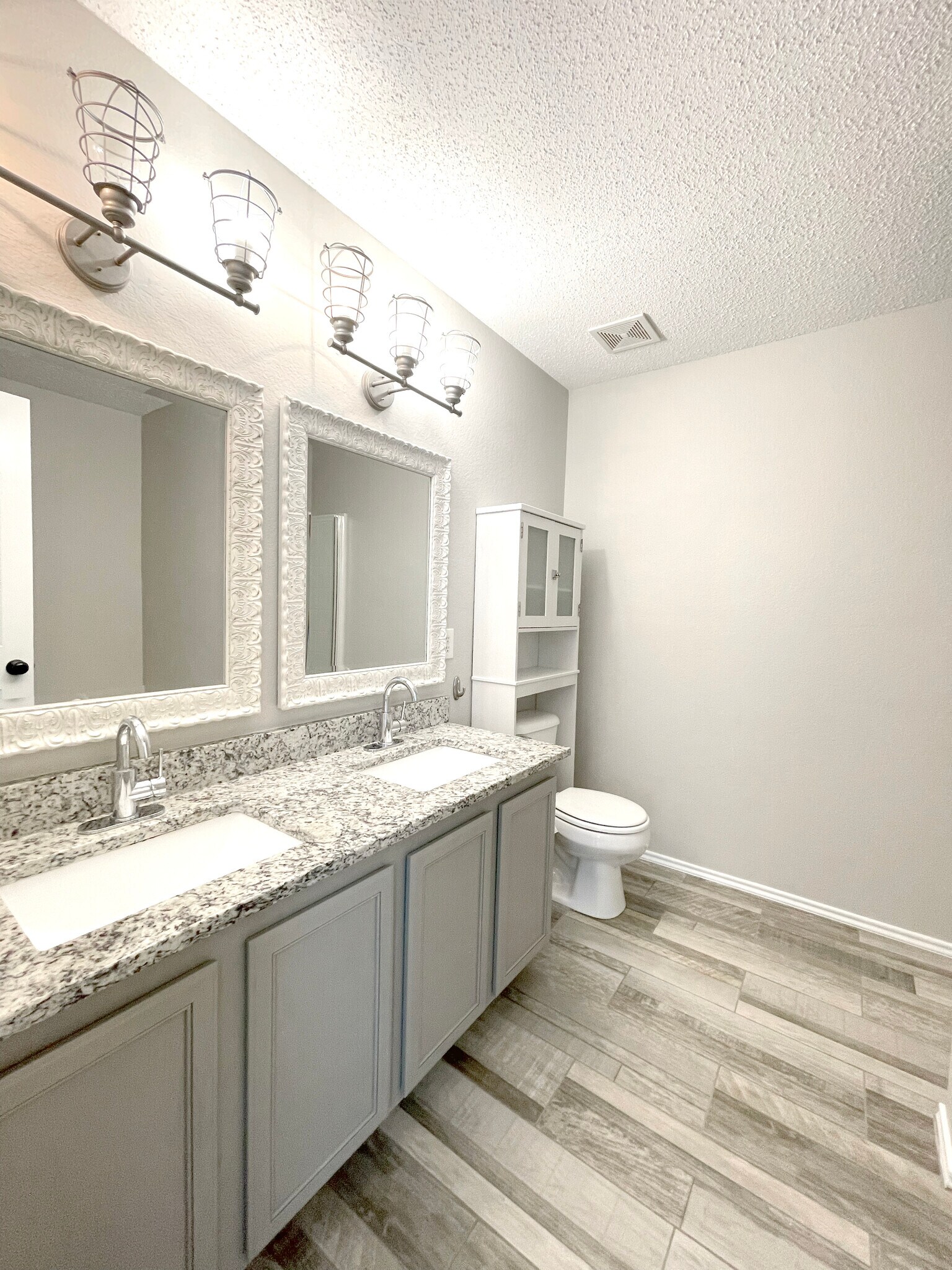 Master Bath - 1419 Windy Meadows Dr