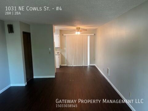 Building Photo - 1031 NE Cowls St