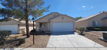 Building Photo - 9013 Crooked Shell Ave