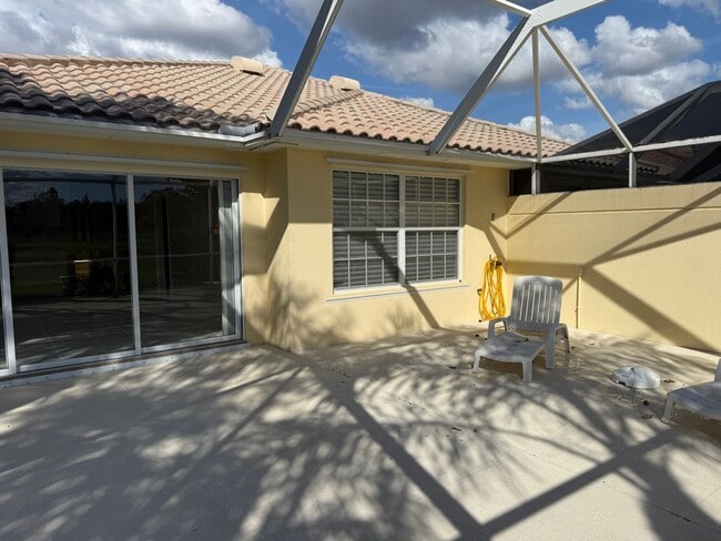 Building Photo - Elegant 2 Bedroom 2 Bath Villa Villagewalk in Palmer Ranch