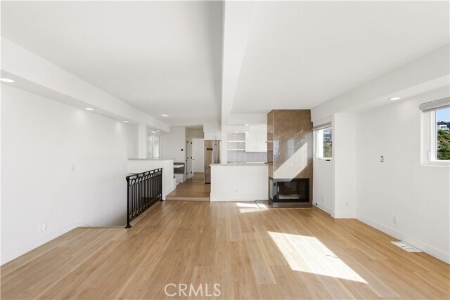 Building Photo - 1024 Noria St