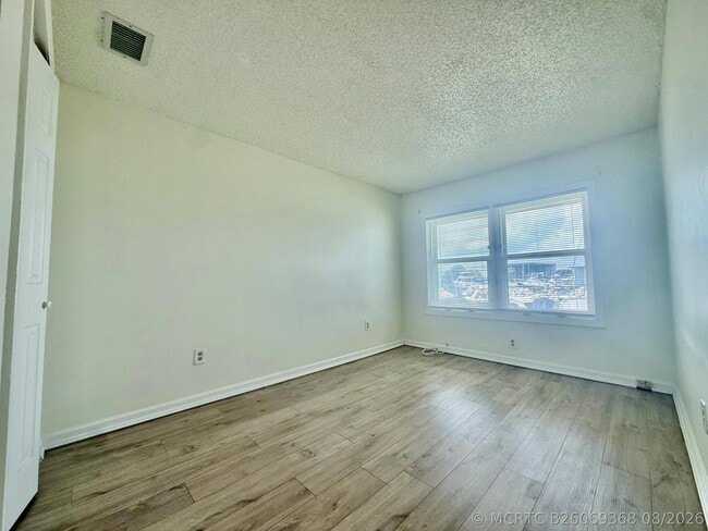 Building Photo - 337 Gulfstream Rd