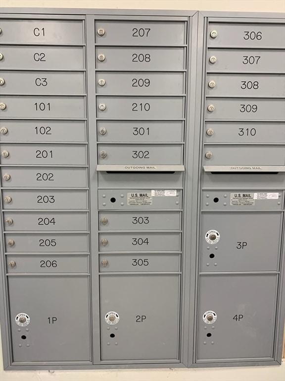 Building Photo - 14 Yeamans St