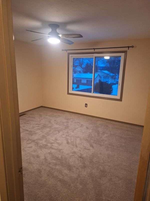 Building Photo - 2114 Huntington Rd