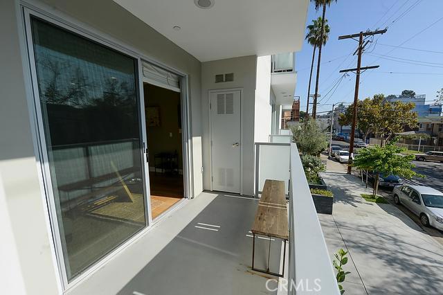Building Photo - 7133 Hawthorn Ave