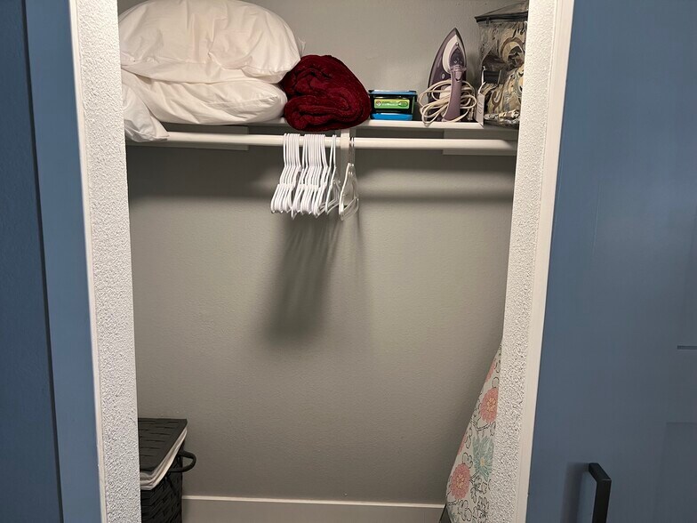 walk in closet - 7625 E Camelback Rd