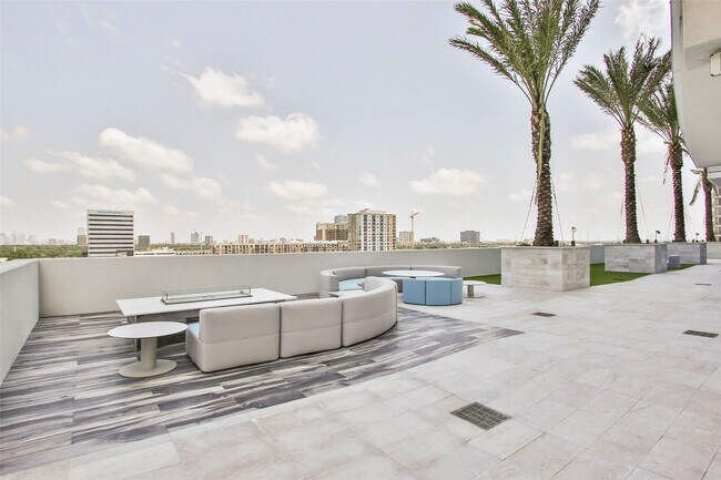 Building Photo - 4521 San Felipe St