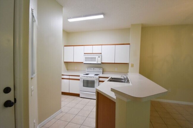 Building Photo - 8427 Crystal Cove Loop