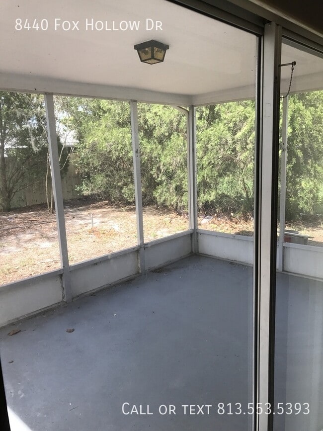 Building Photo - 8440 Fox Hollow Dr