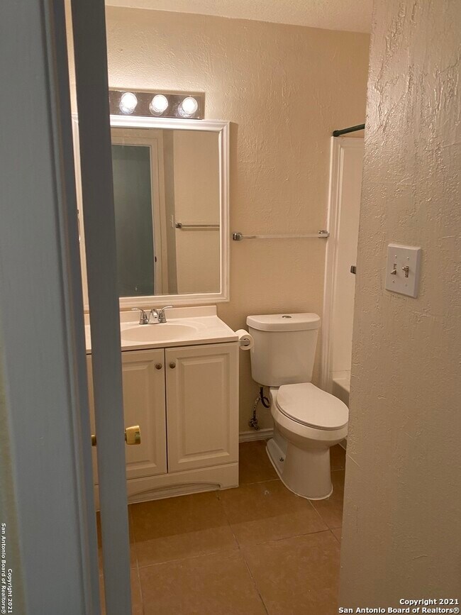 Building Photo - 3510 Mistic Grove