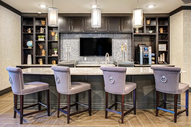 Building Photo - 9500 Williamsburg Plaza