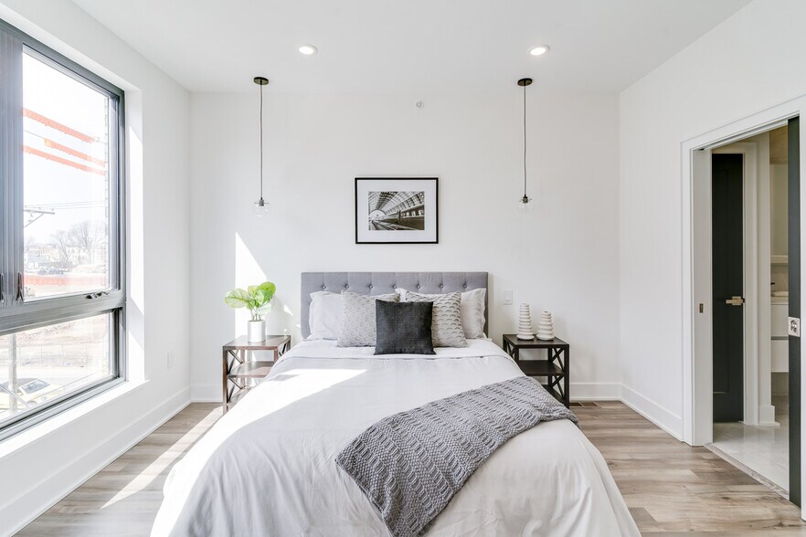 Building Photo - 2603 E Boston St