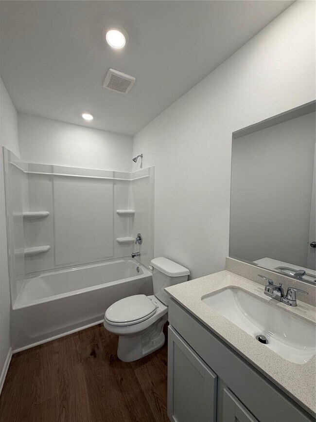 Building Photo - 10005 SW 38th St