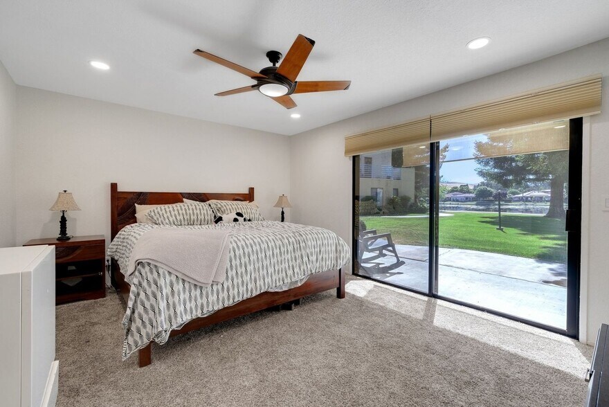Building Photo - 14500 Las Palmas Dr