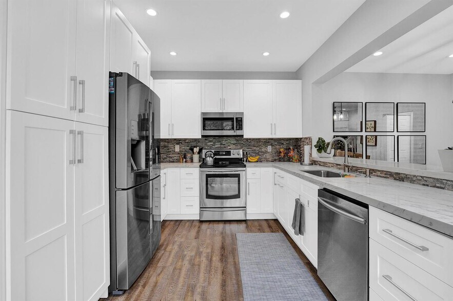 Building Photo - 1546 Yellowheart Way