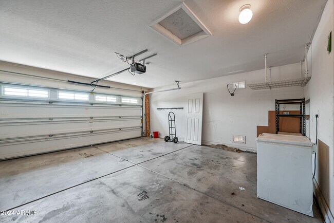 Building Photo - 2992 E Blue Ridge Way